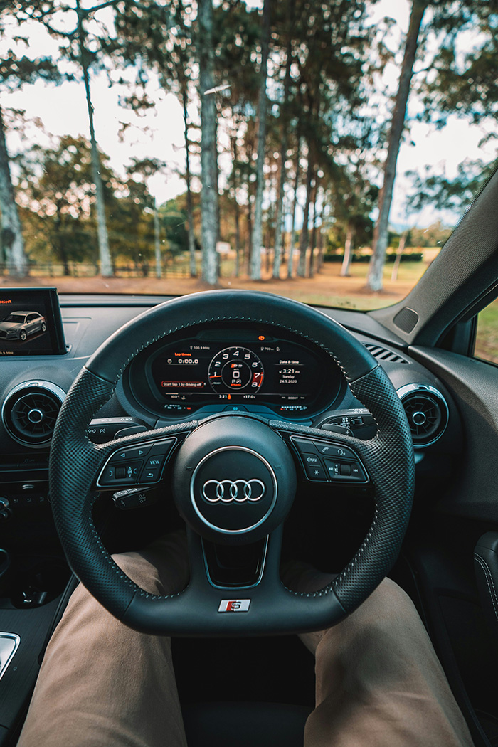 AI machine learning picture inside car